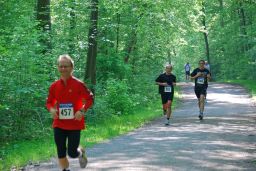 Volkslauf_2010_F_10_u__16km_(112).JPG
