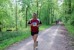 Volkslauf_2010_F_10_u__16km_(131).JPG