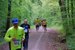 Volkslauf_2010_F_10_u__16km_(174).JPG