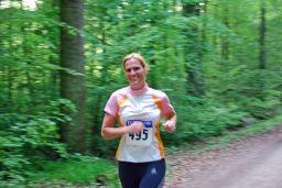 Volkslauf_2010_F_10_u__16km_(181).JPG