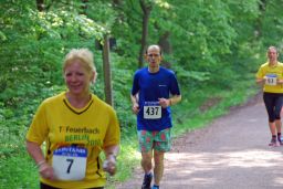 Volkslauf_2010_F_10_u__16km_(222).JPG