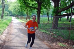 Volkslauf_2010_F_10_u__16km_(228).JPG