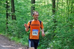 Volkslauf_2010_F_10_u__16km_(28).JPG