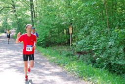Volkslauf_2010_F_10_u__16km_(59).JPG