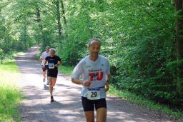 Volkslauf_2010_F_10_u__16km_(65).JPG